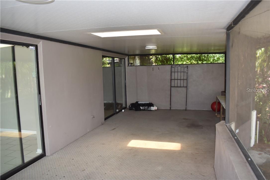 11301 DAREWOOD PL — photo 4