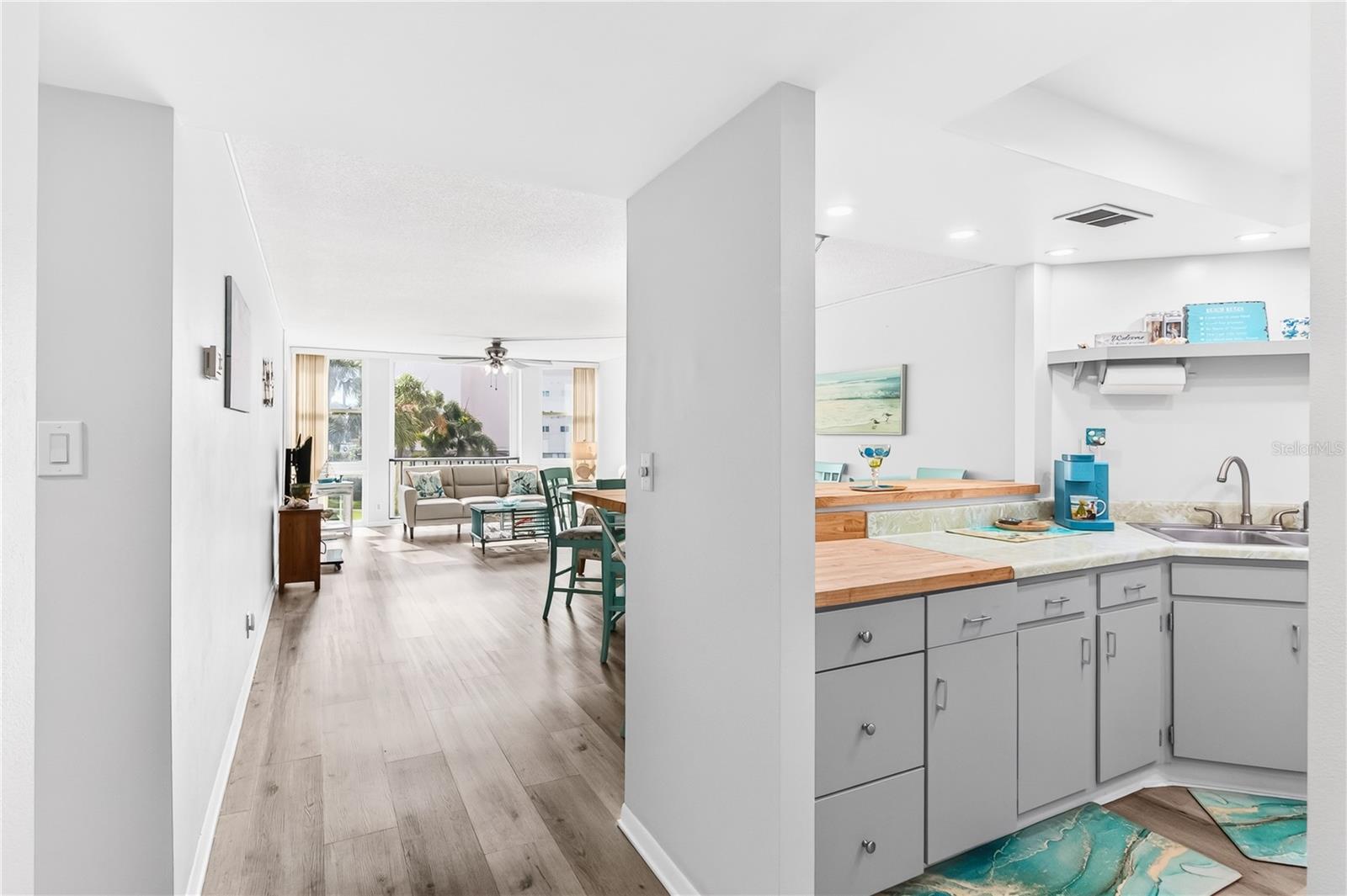 7400 SUN ISLAND DR S #203 — photo 10