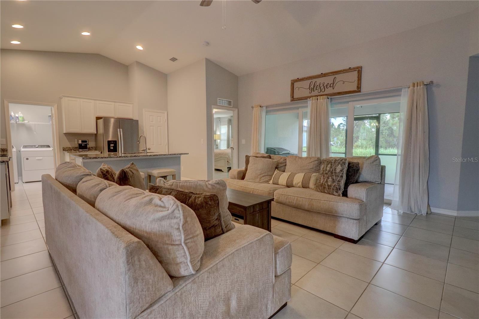 2713 EMBASSY RD — photo 8