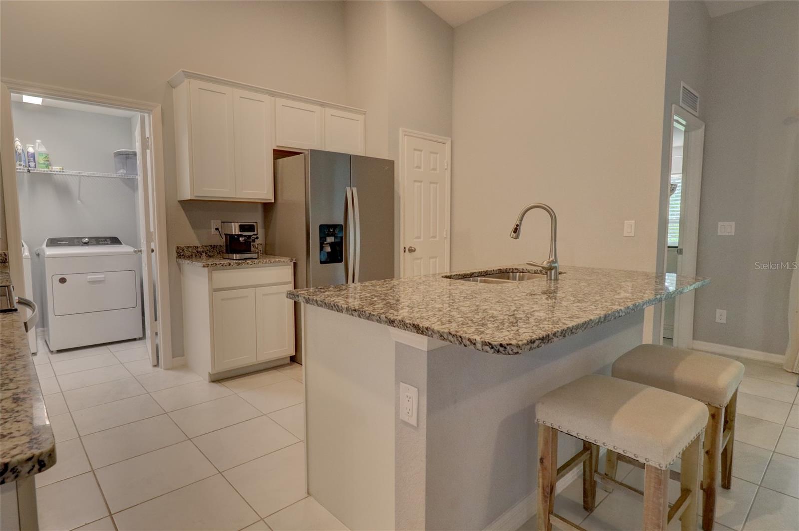 2713 EMBASSY RD — photo 9