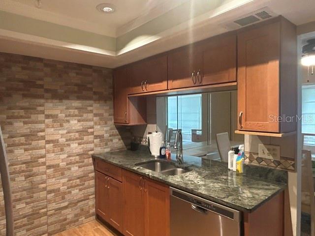 7102 W COUNTRY CLUB DR N — photo 4