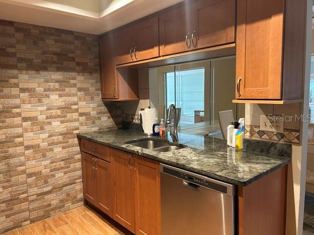 7102 W COUNTRY CLUB DR N — photo 3