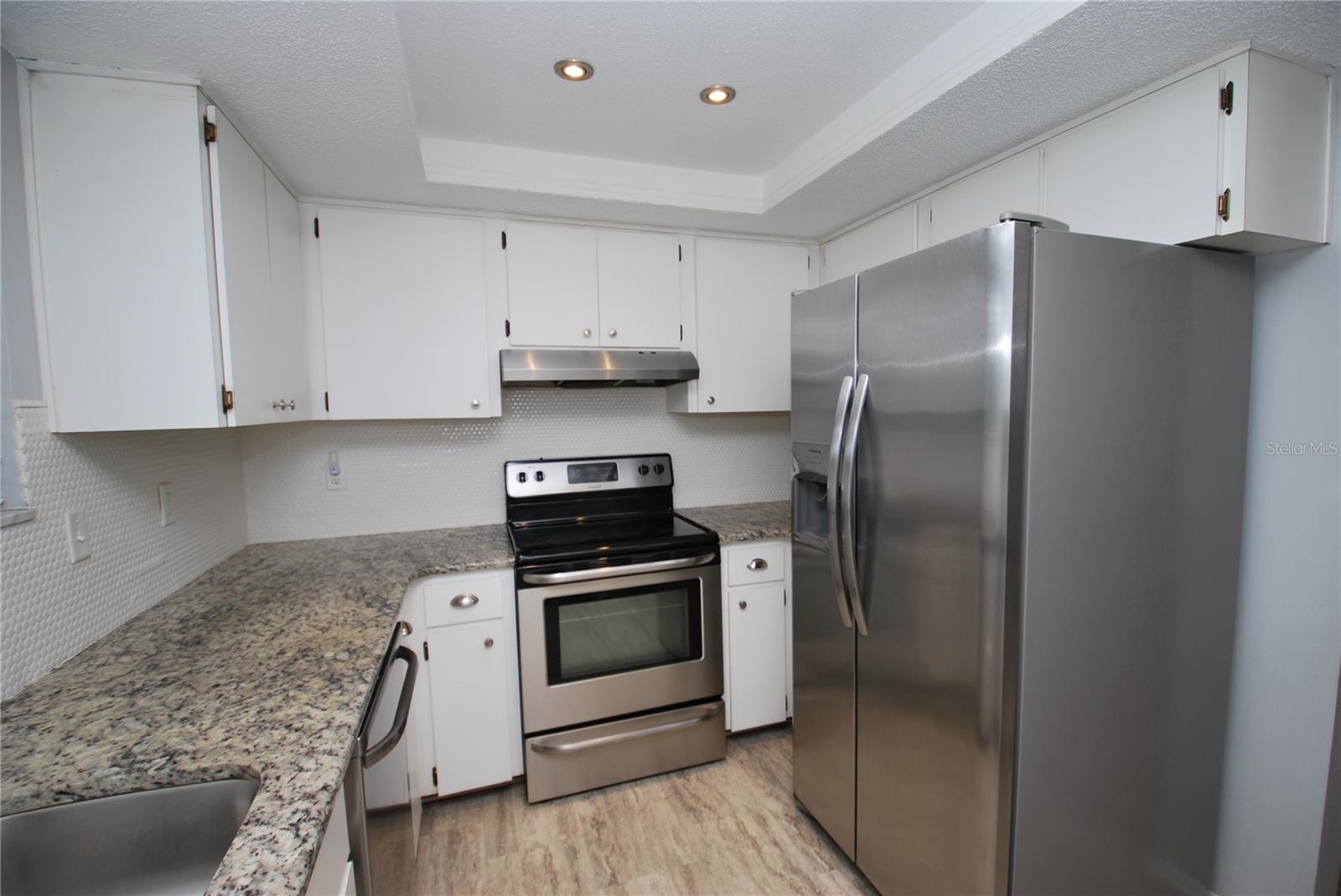 212 CARYL WAY #212 — photo 4