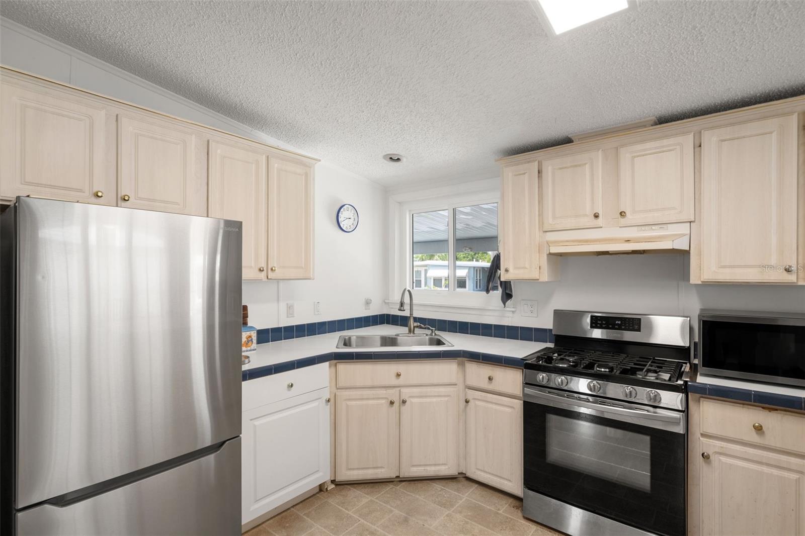 116 MOUNT ISLE AVE NE #116 — photo 15