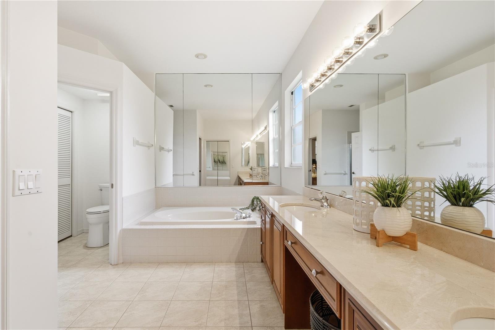 3187 STERLING ST — photo 34