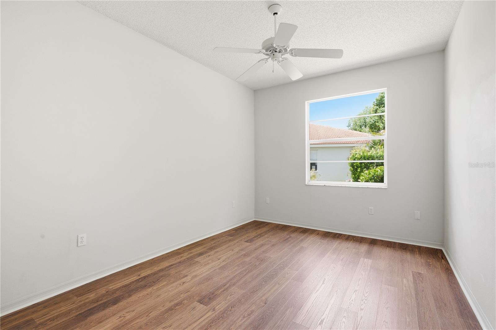 3187 STERLING ST — photo 46