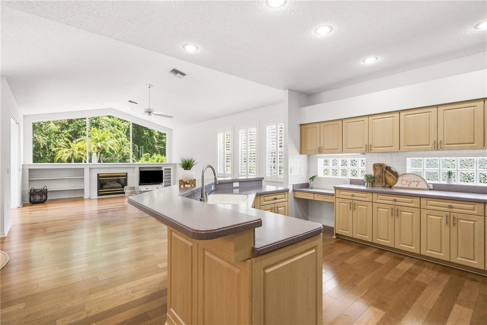 3187 STERLING ST — photo 18