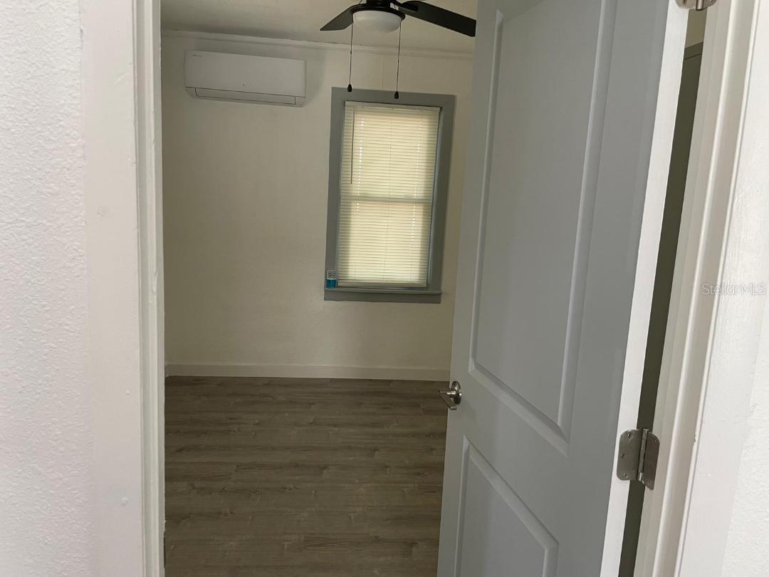 1812 E OKALOOSA AVE — photo 11