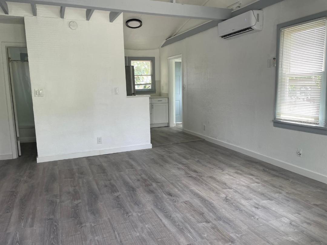 1812 E OKALOOSA AVE — photo 7