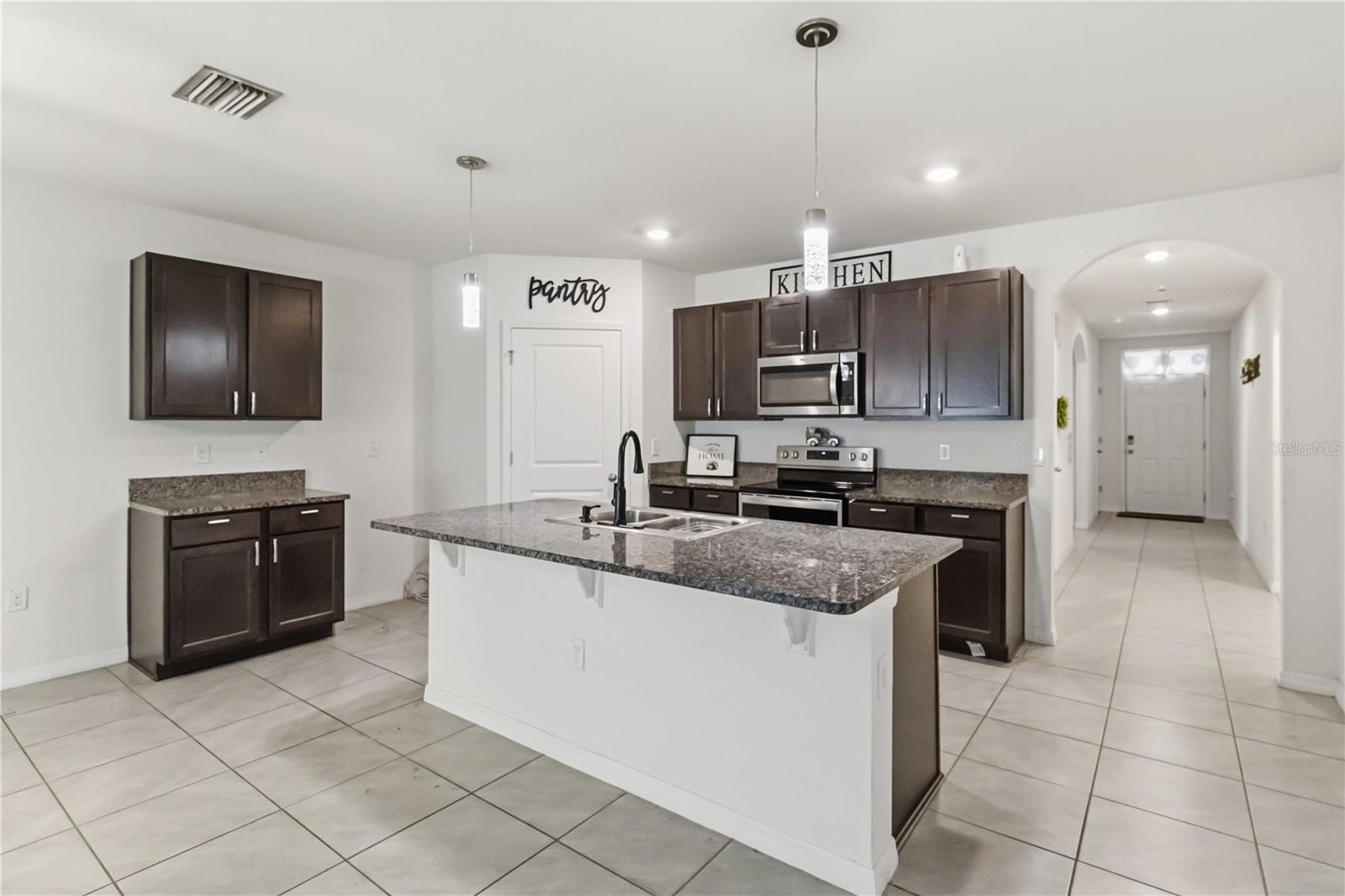 1702 JOHNSON POINTE DR — photo 7