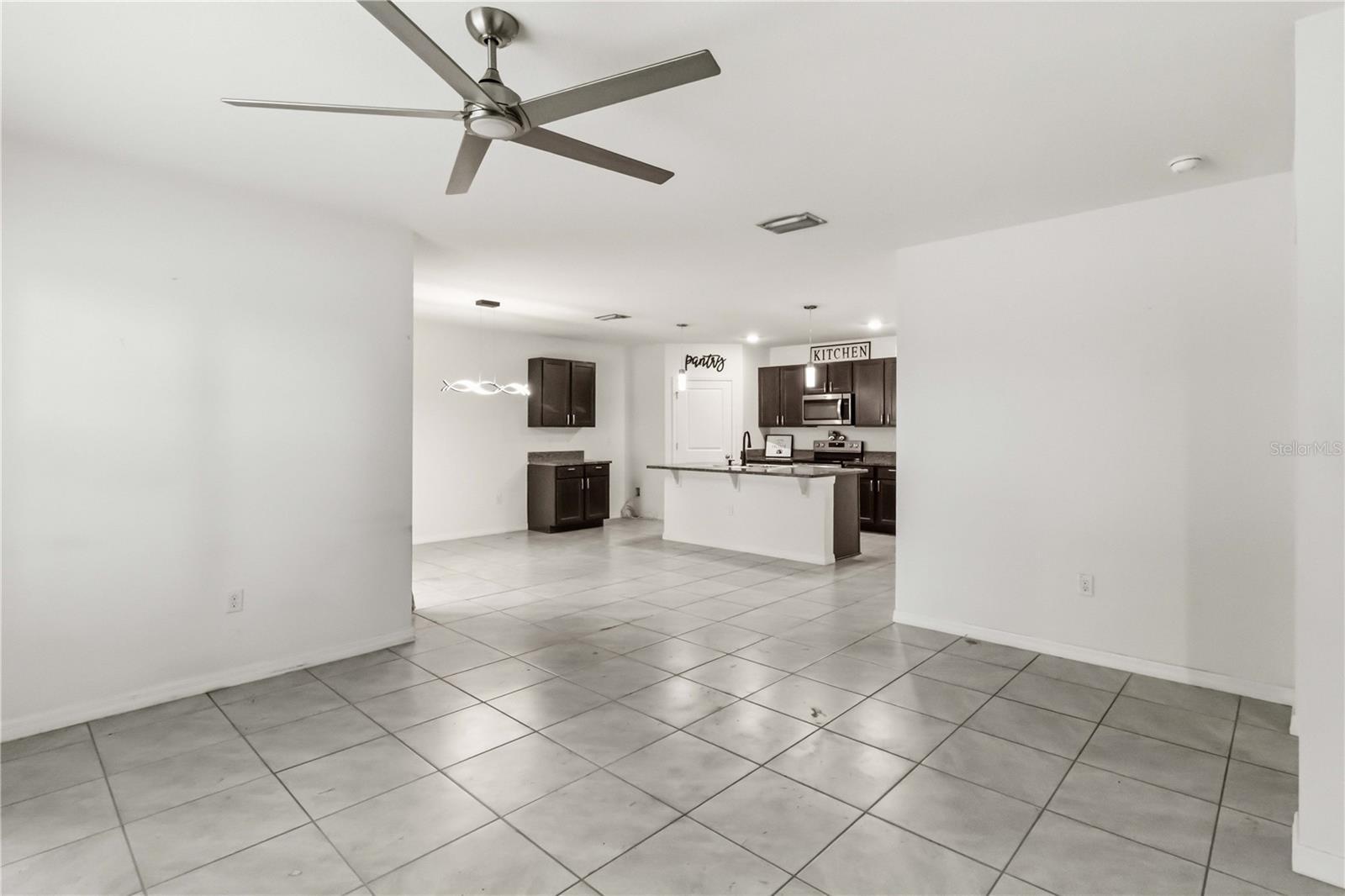 1702 JOHNSON POINTE DR — photo 3