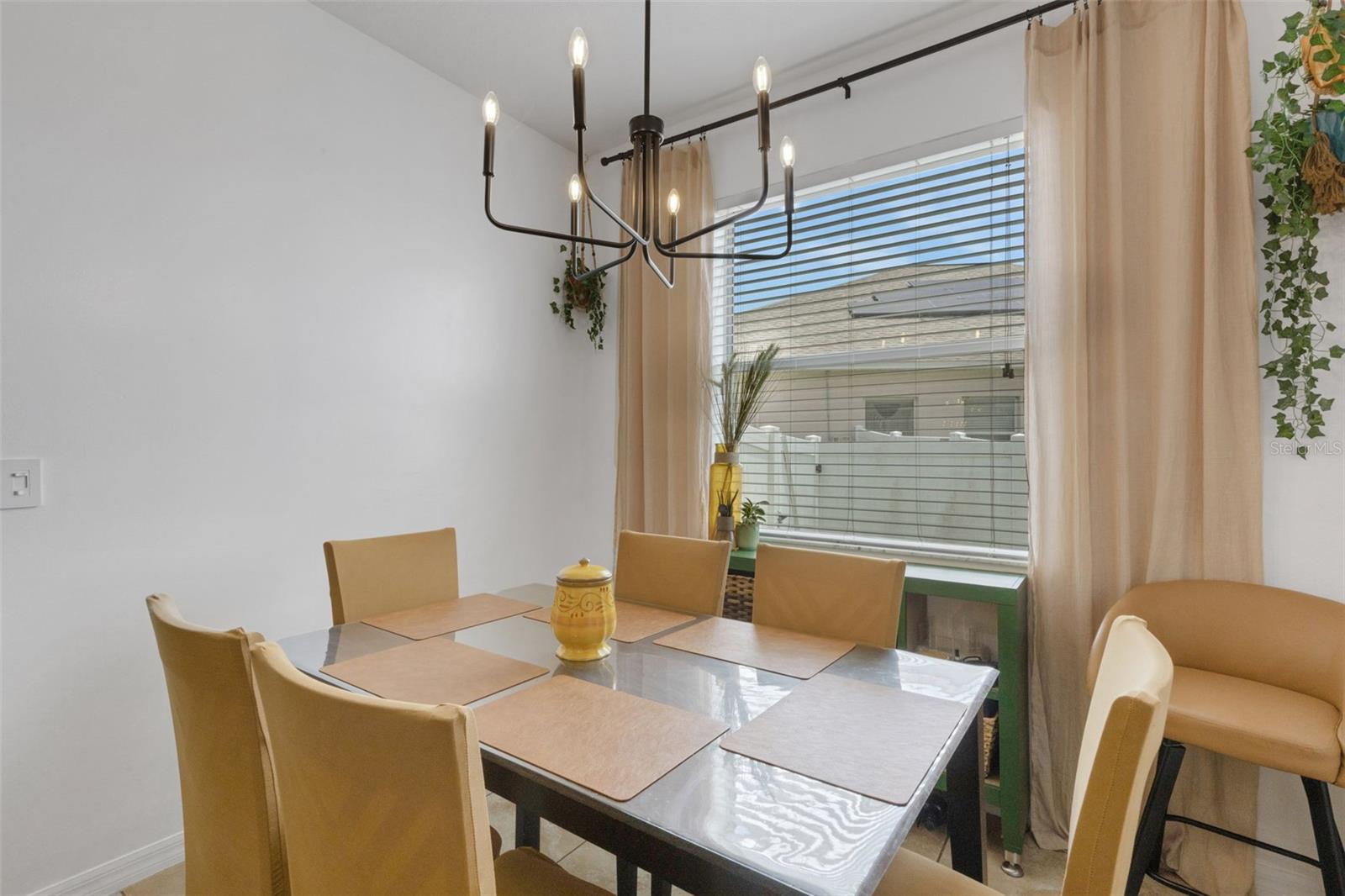 611 WABASH BREEZE CIR — photo 18