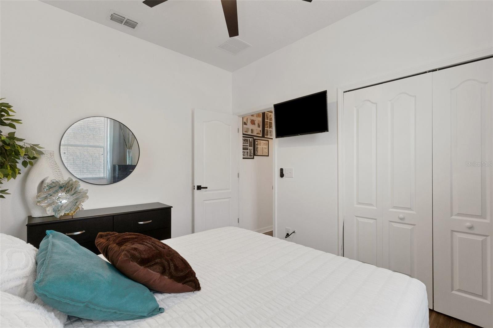 611 WABASH BREEZE CIR — photo 31