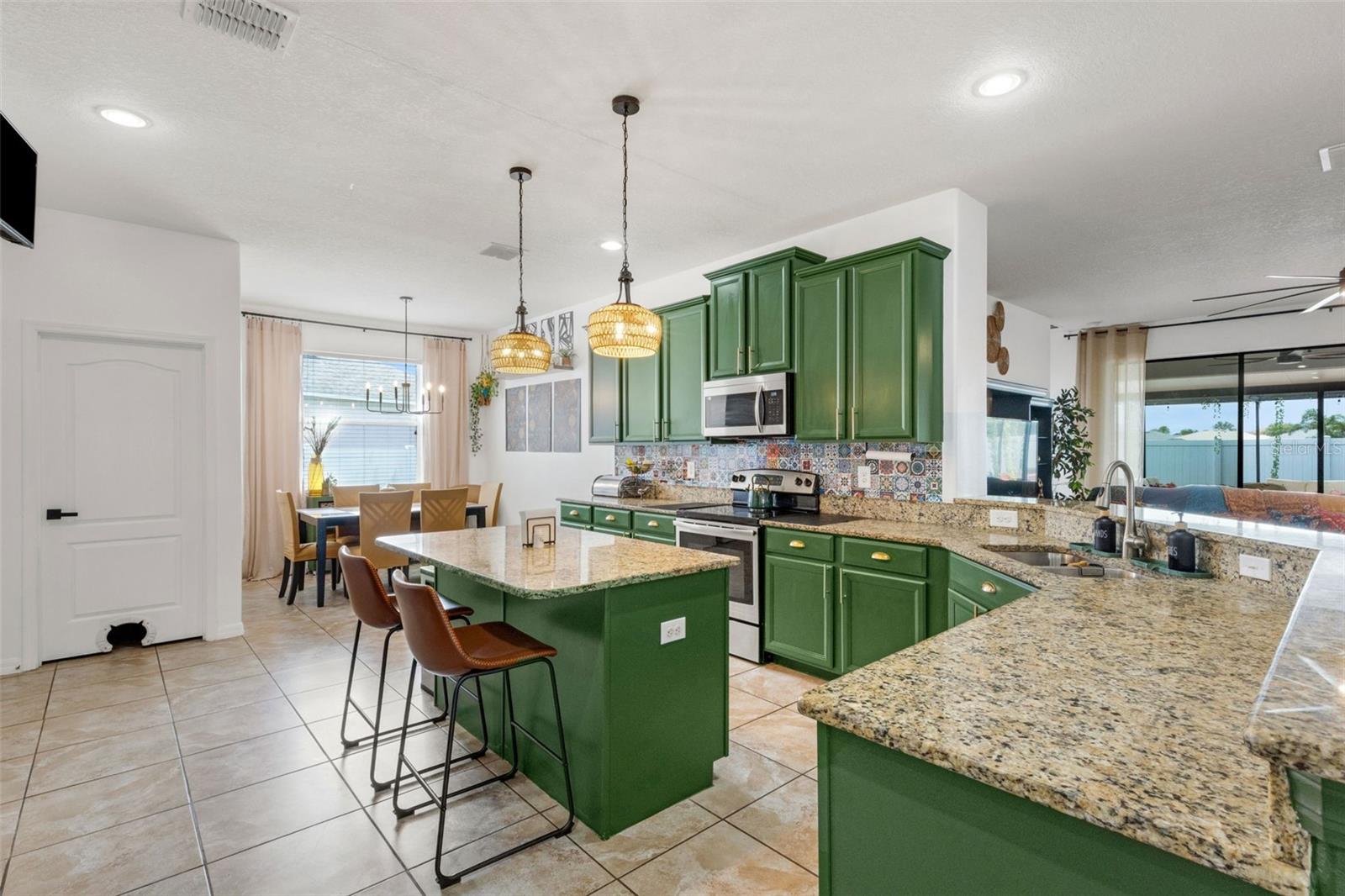 611 WABASH BREEZE CIR — photo 5