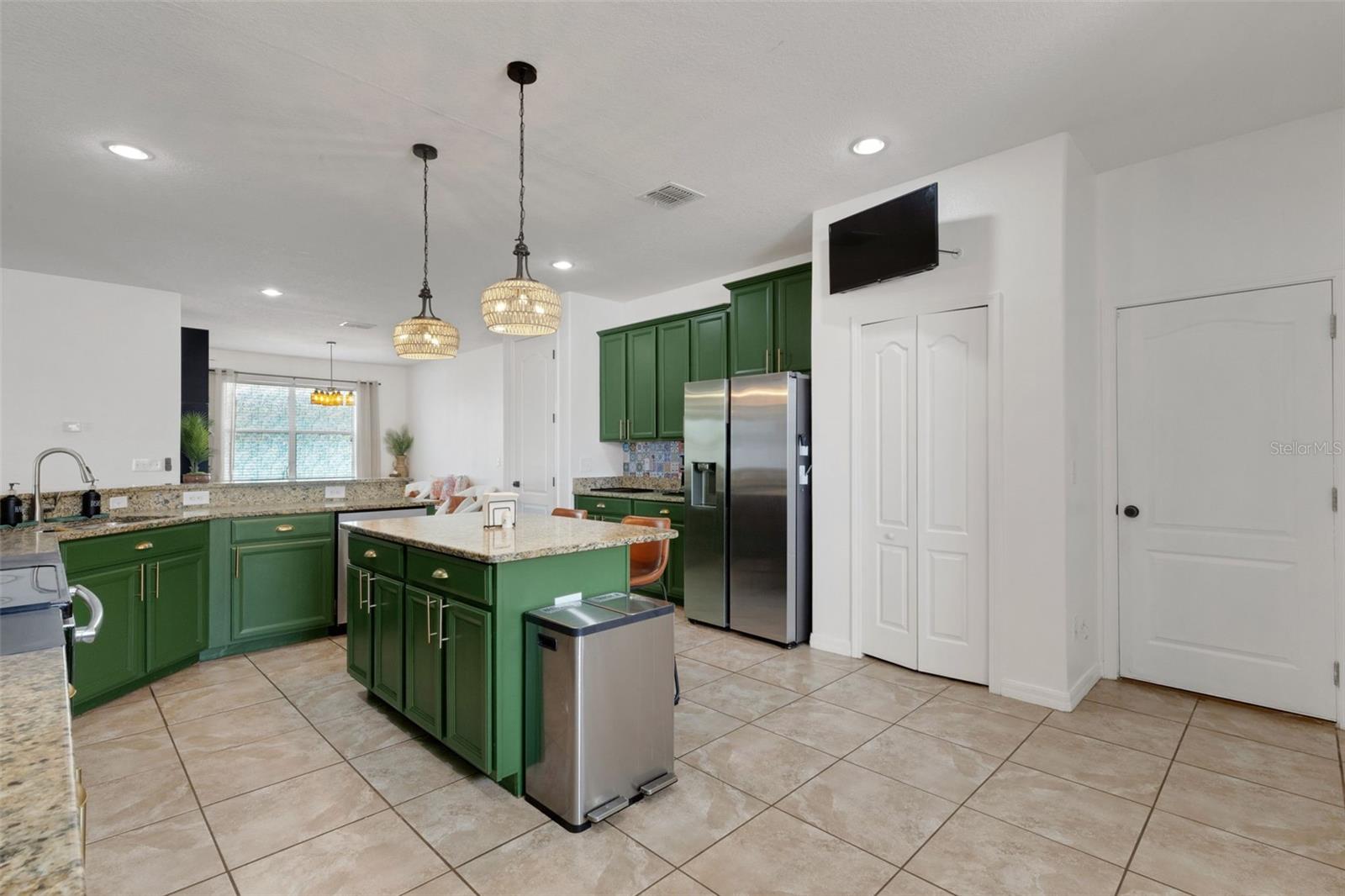 611 WABASH BREEZE CIR — photo 10