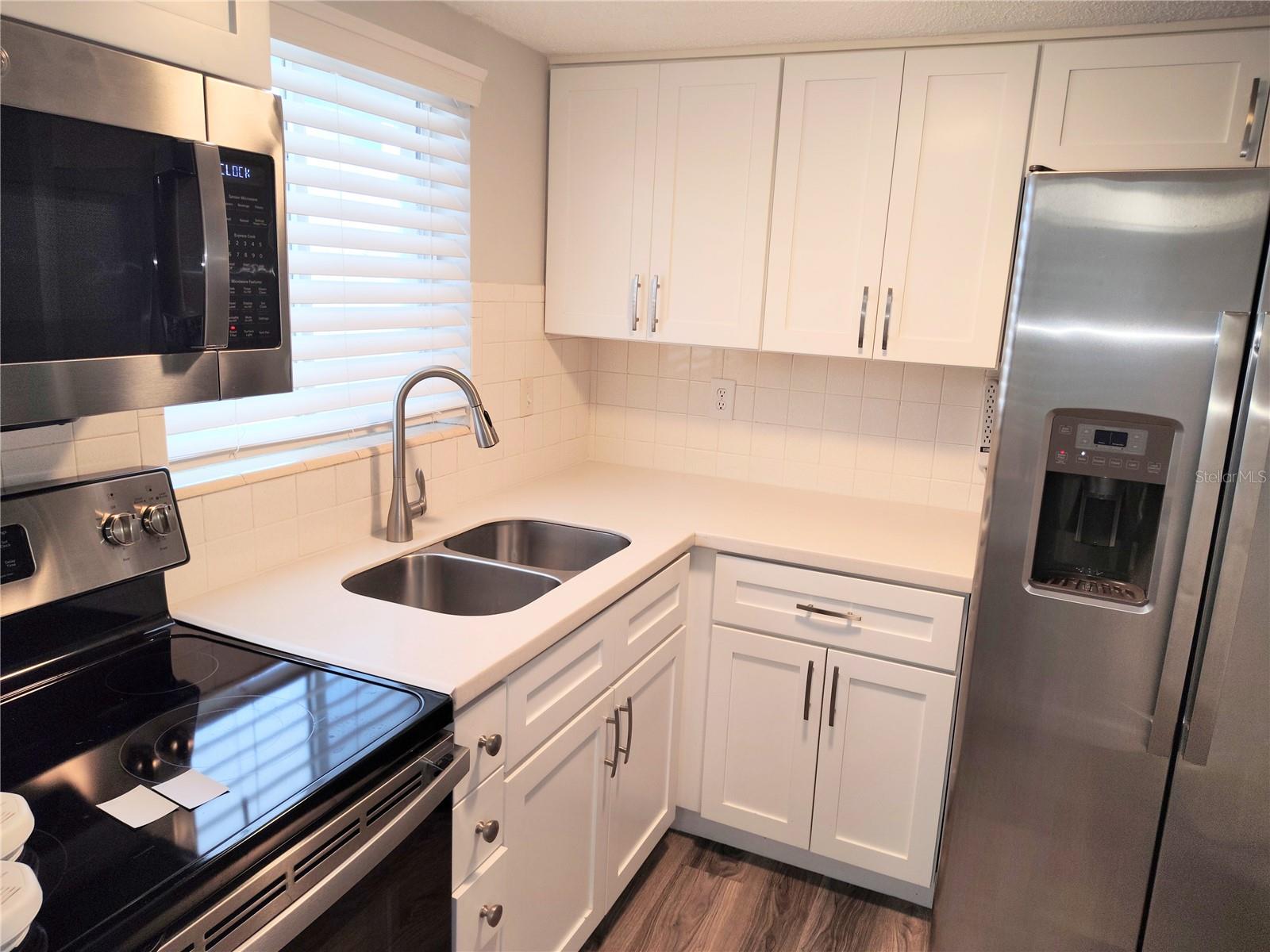 2531 FLAMINGO BLVD #L25 — photo 2