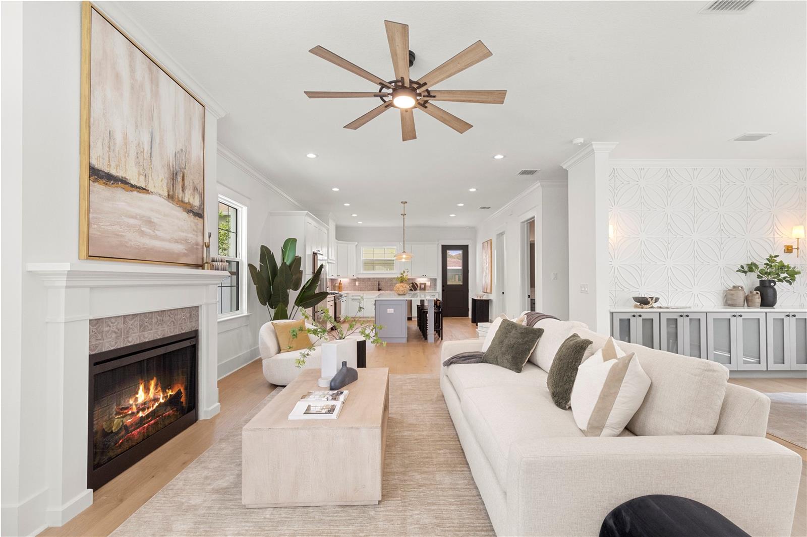 413 W PARIS ST — photo 11
