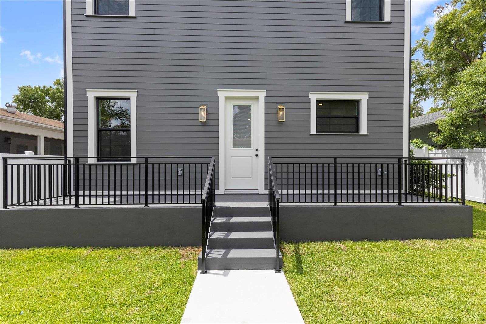 413 W PARIS ST — photo 57