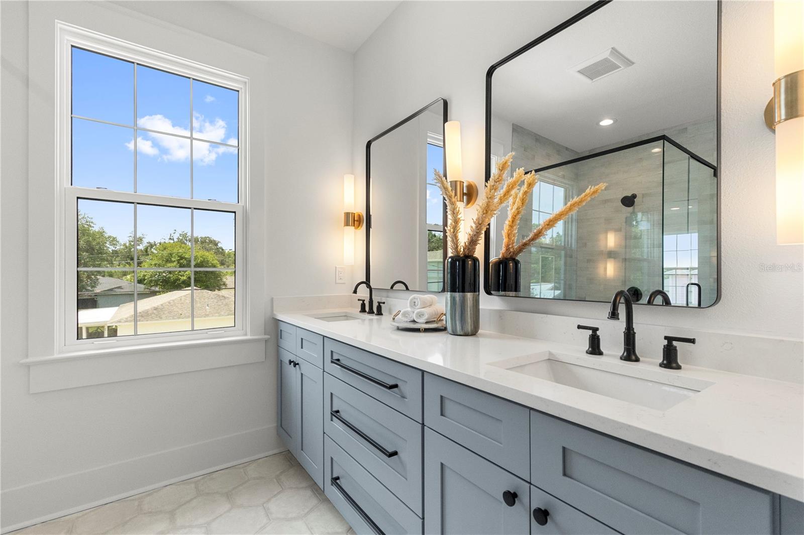 413 W PARIS ST — photo 41