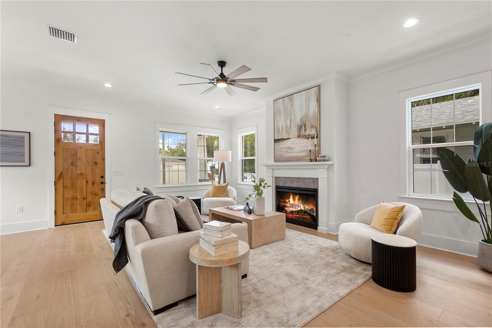 413 W PARIS ST — photo 17