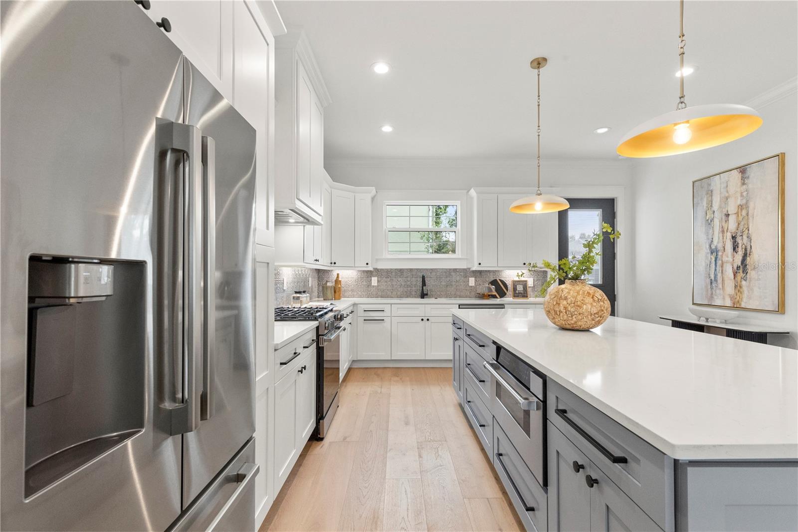 413 W PARIS ST — photo 27