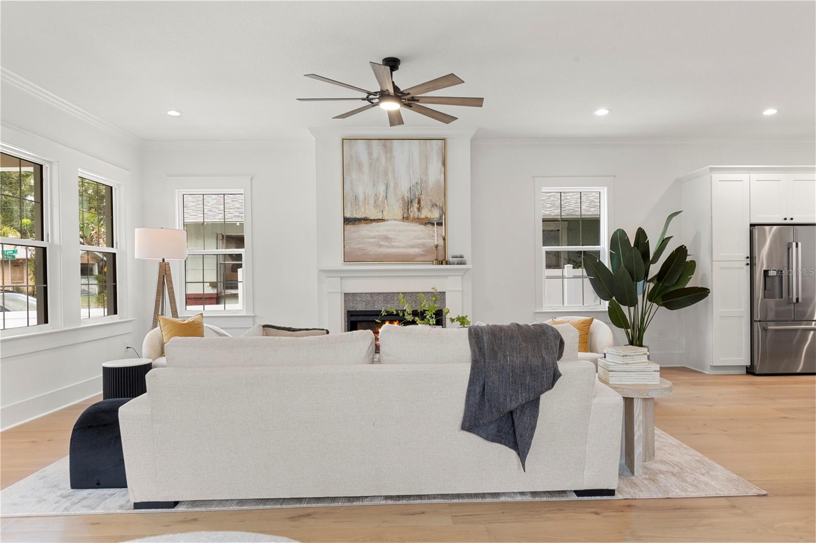 413 W PARIS ST — photo 15