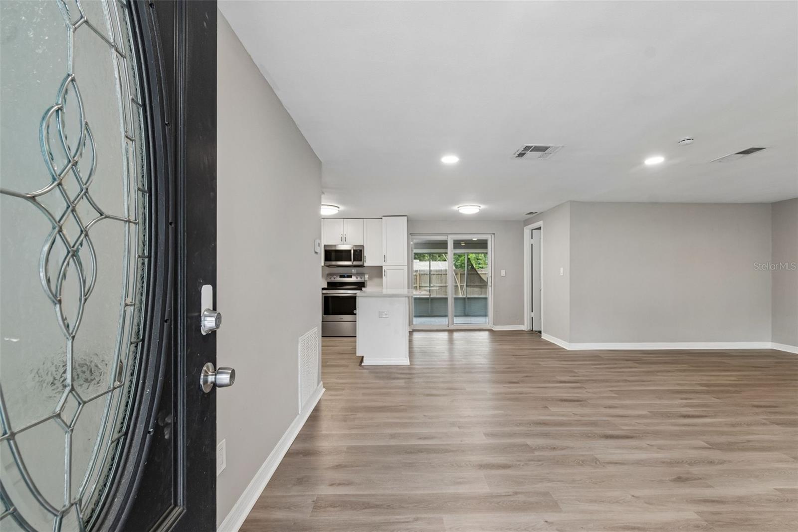 1124 JADEWOOD AVE — photo 3