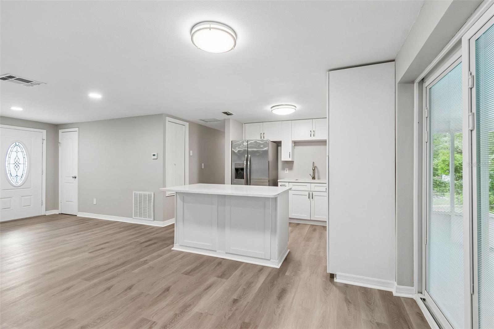 1124 JADEWOOD AVE — photo 11