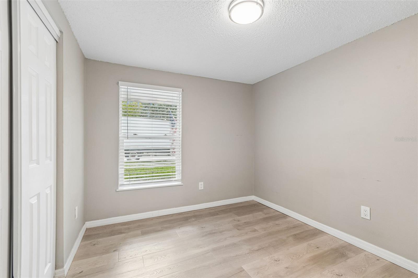 1124 JADEWOOD AVE — photo 20