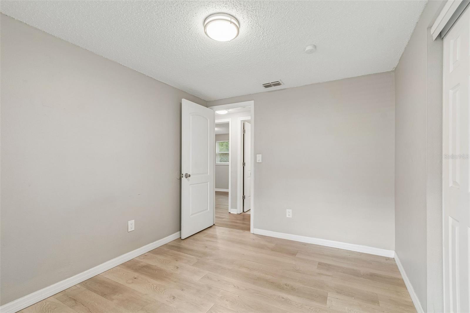 1124 JADEWOOD AVE — photo 21