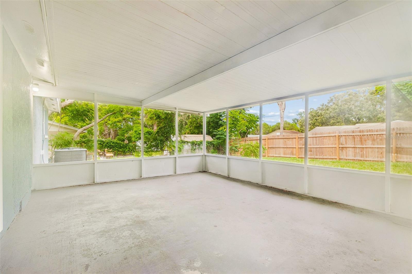1124 JADEWOOD AVE — photo 35