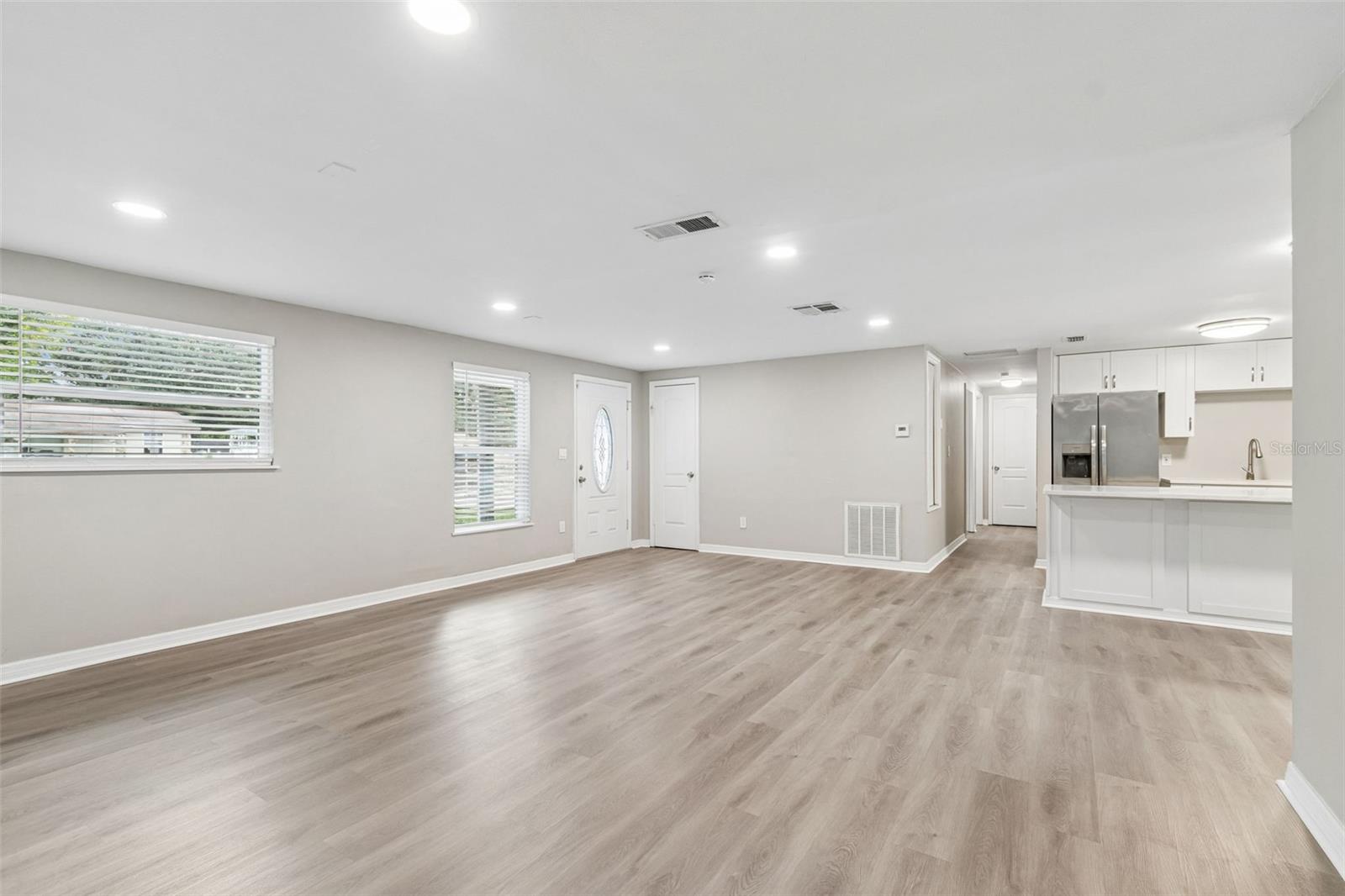 1124 JADEWOOD AVE — photo 7