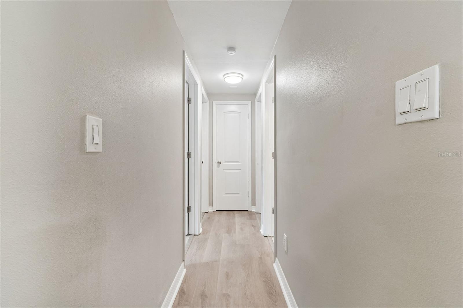 1124 JADEWOOD AVE — photo 18
