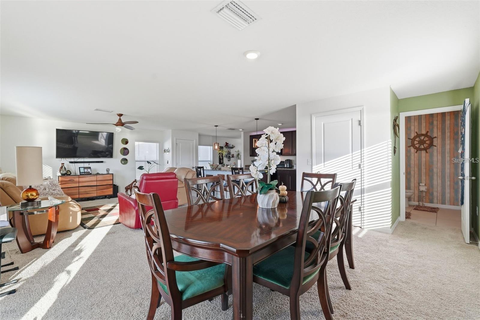 7811 DAVIE RAY DR — photo 14