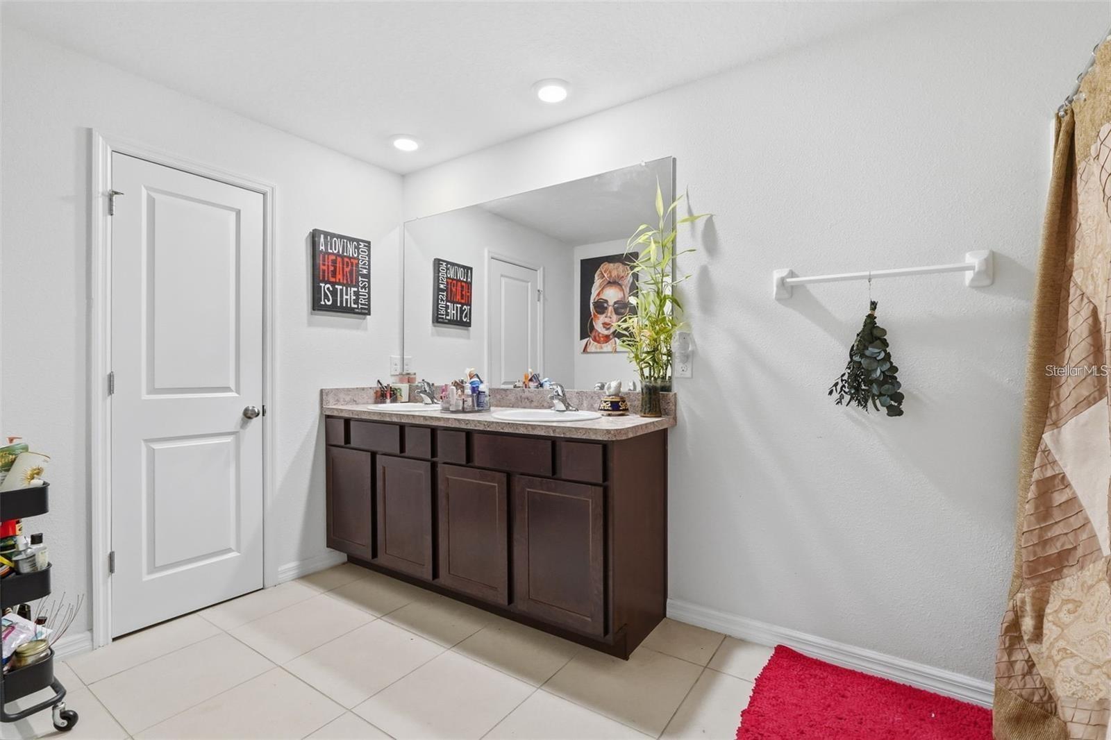 7811 DAVIE RAY DR — photo 29