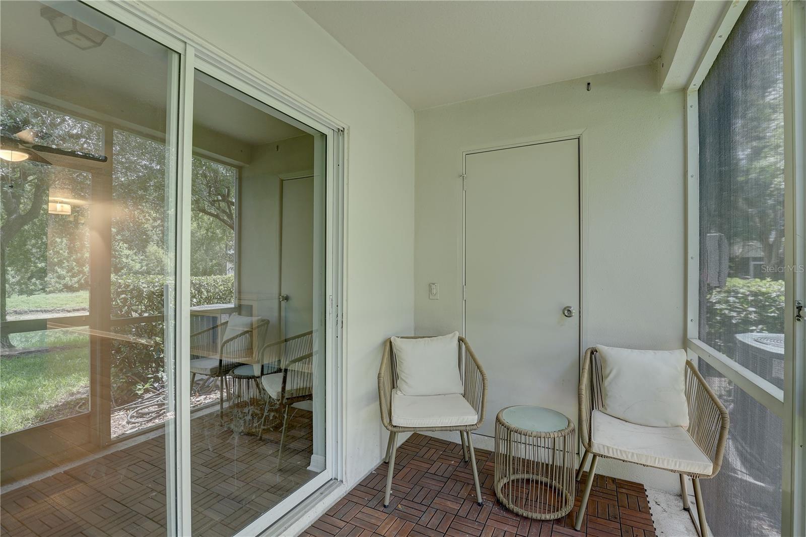 9516 CHARLESBERG DR — photo 33