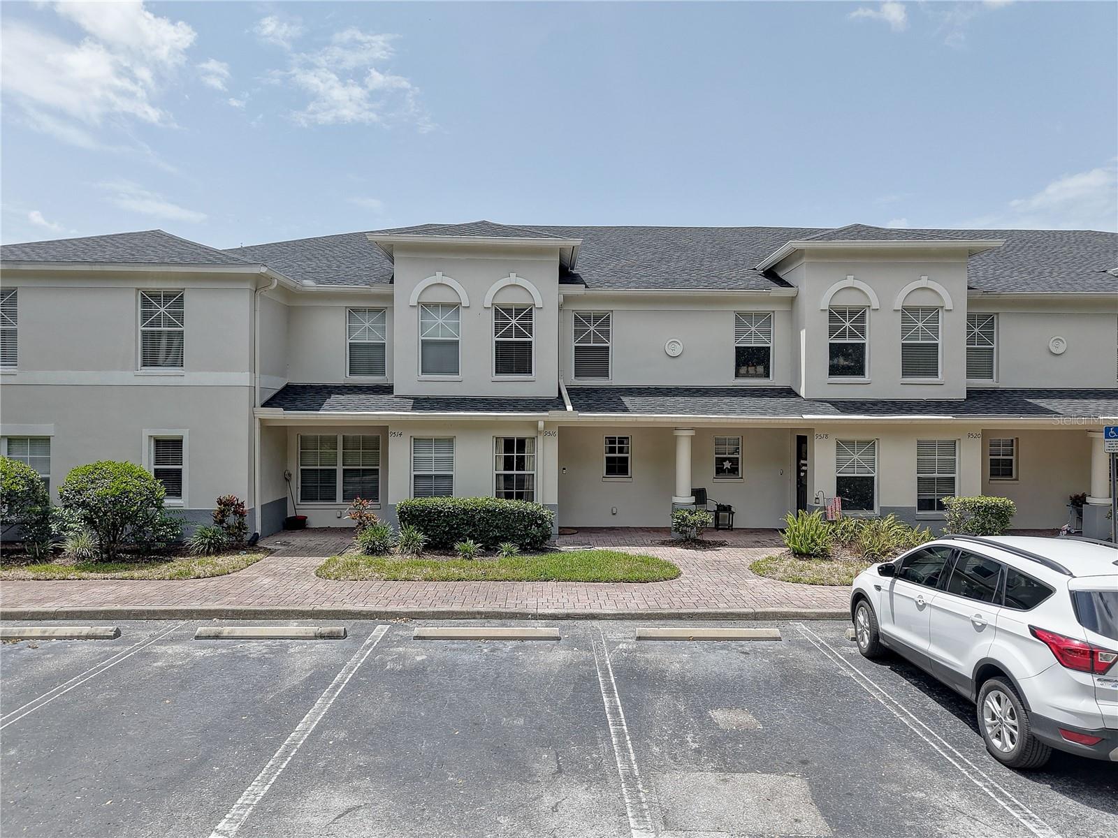 9516 CHARLESBERG DR — photo 36