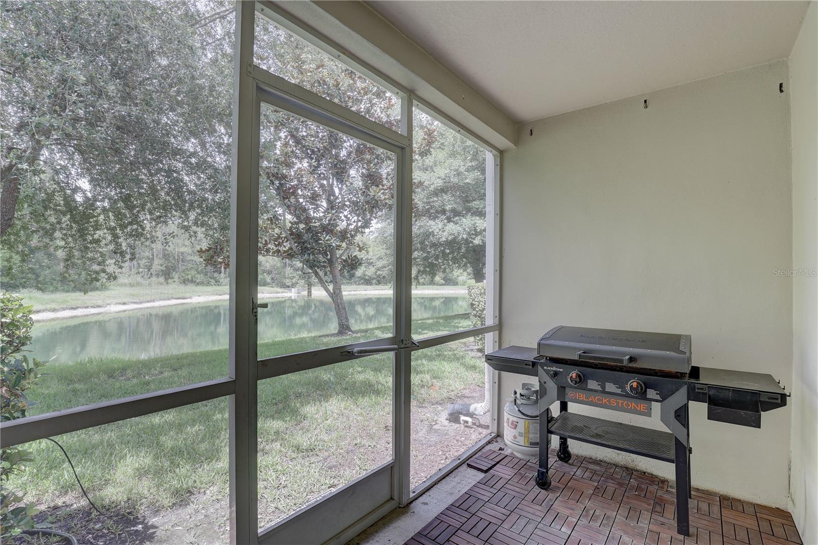 9516 CHARLESBERG DR — photo 34