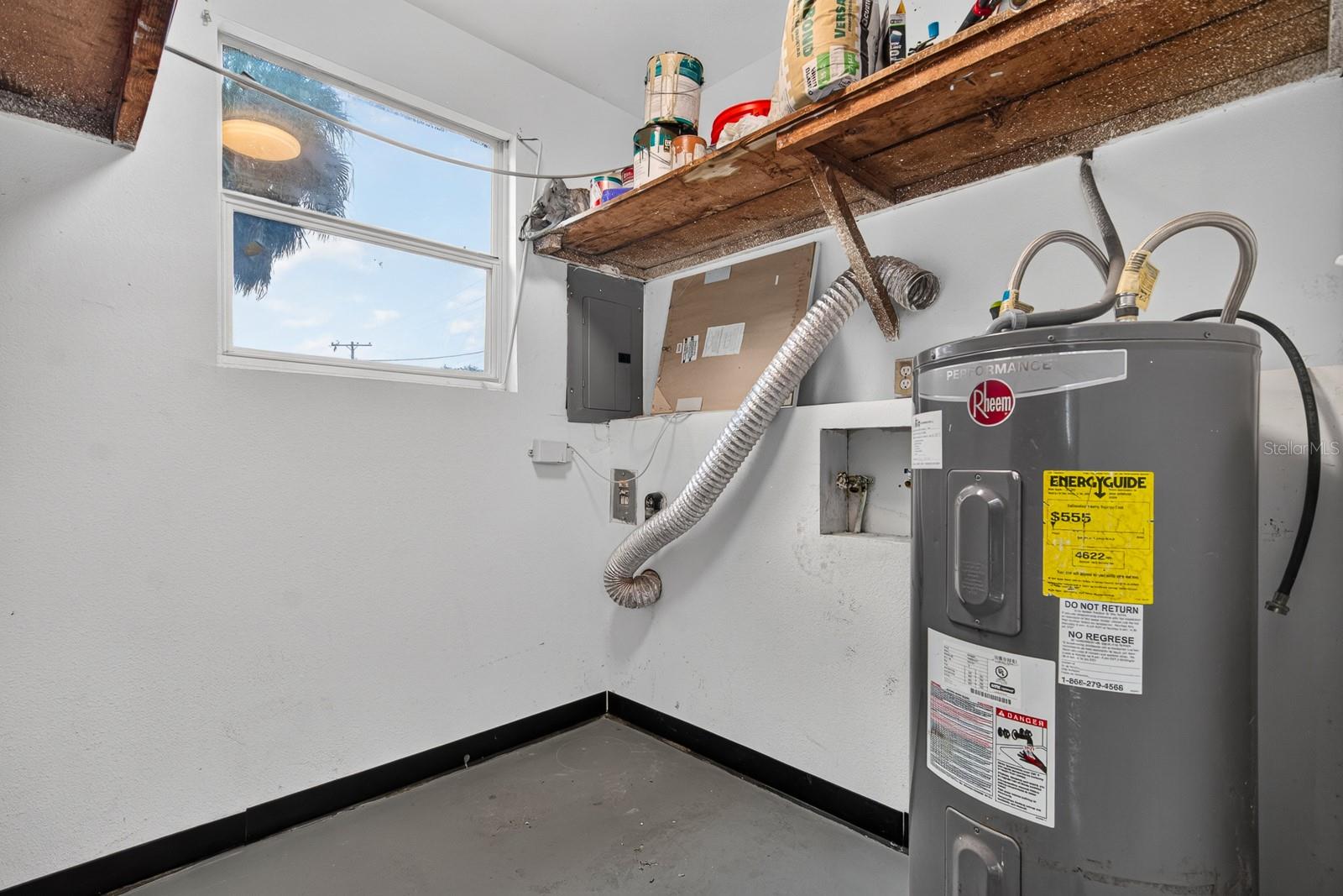 2211 MALLORY AVE — photo 31