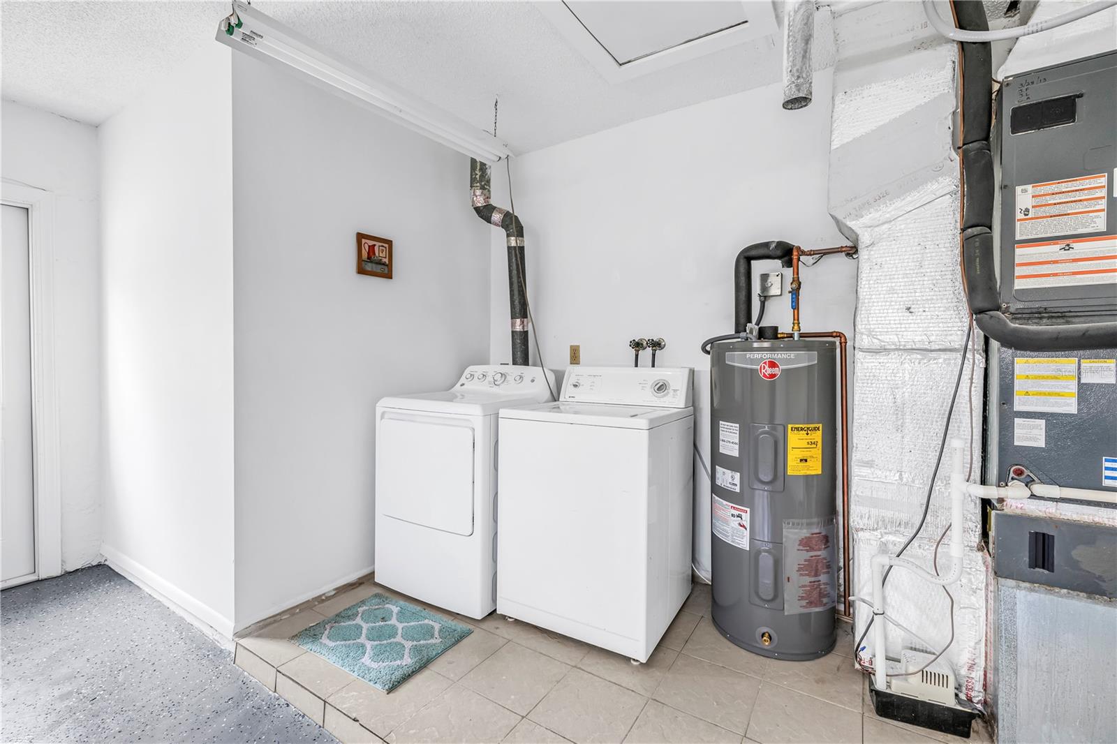 5812 16TH LN NE — photo 33