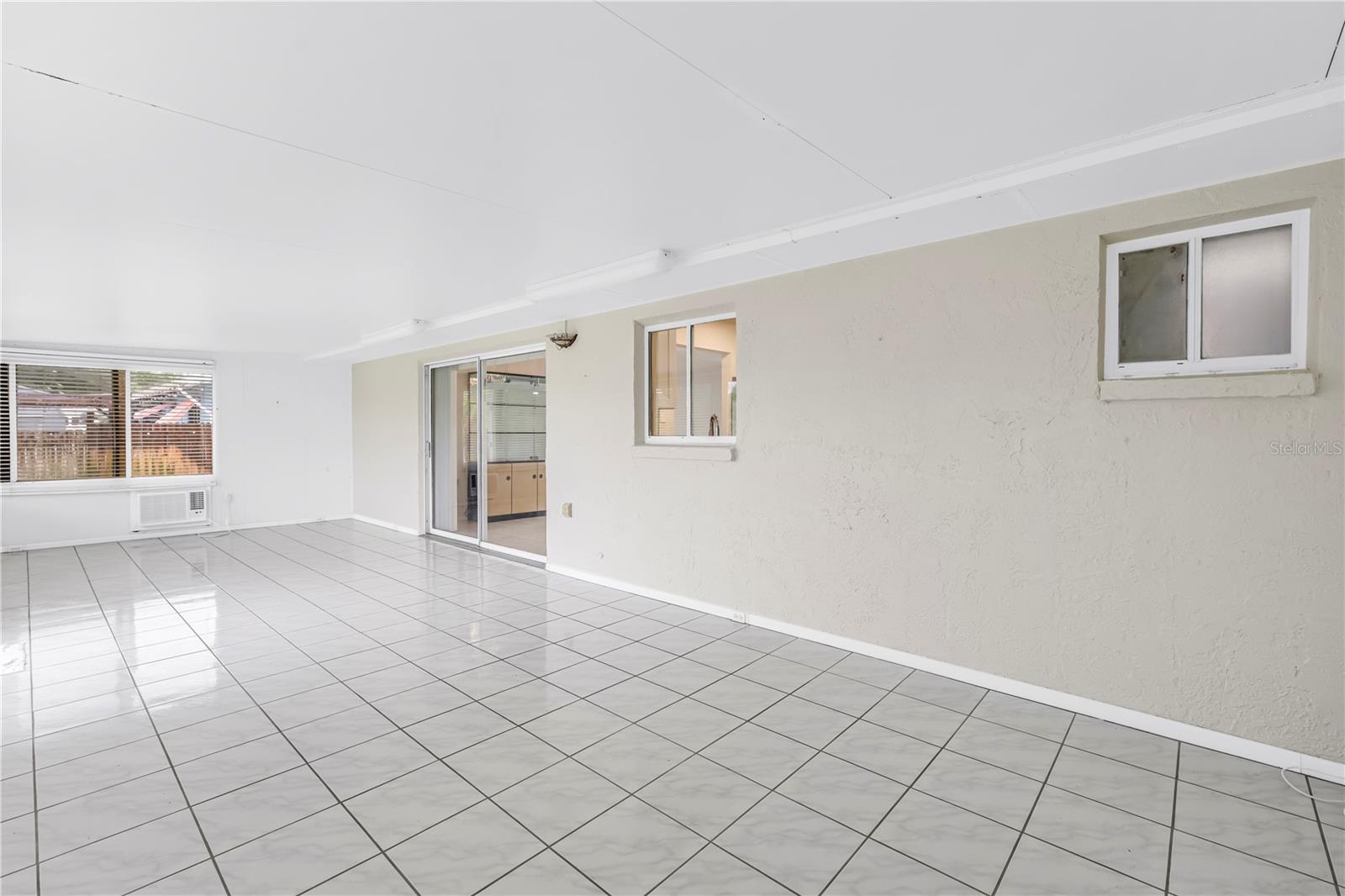 5812 16TH LN NE — photo 30