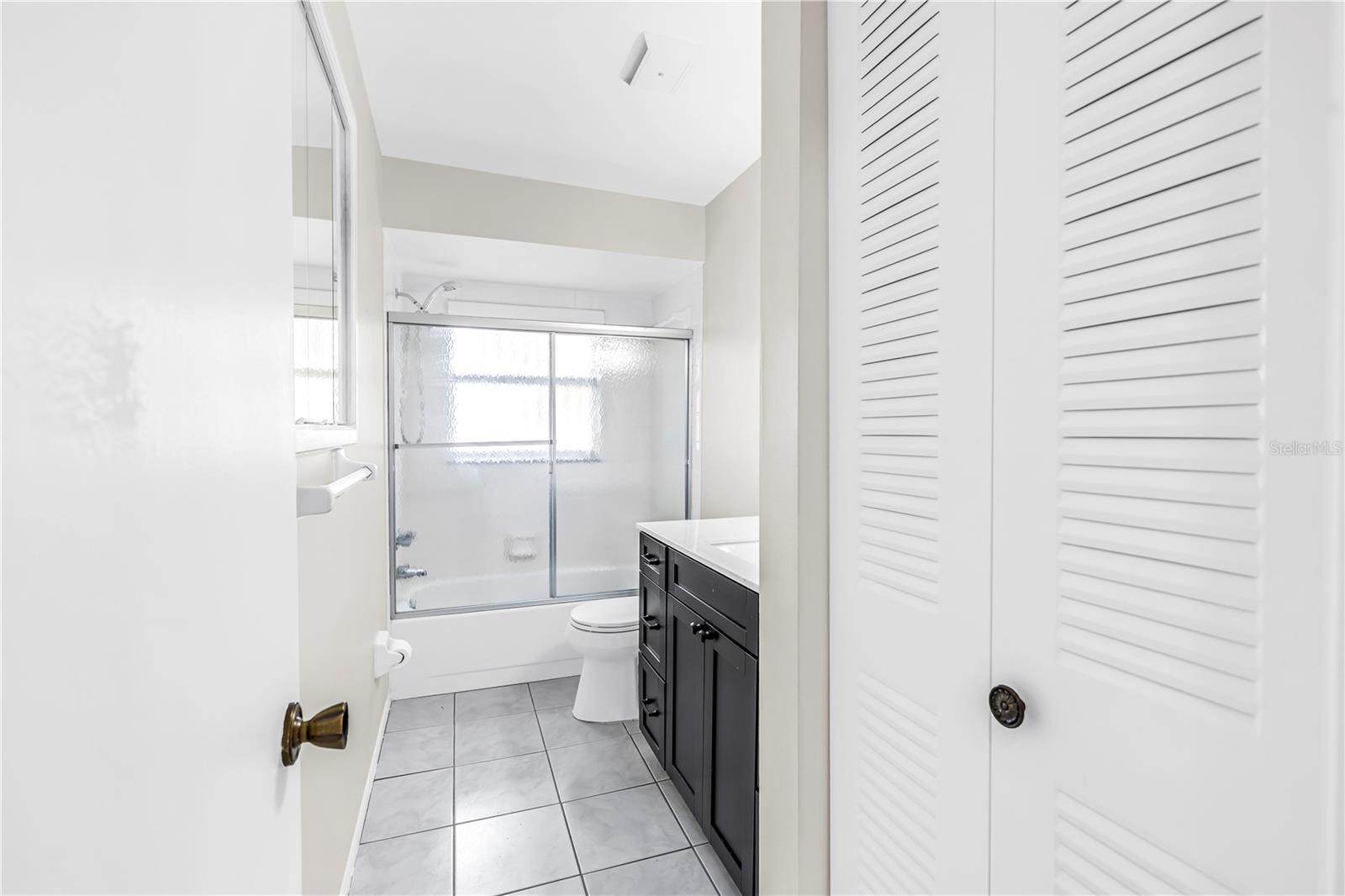 5812 16TH LN NE — photo 24