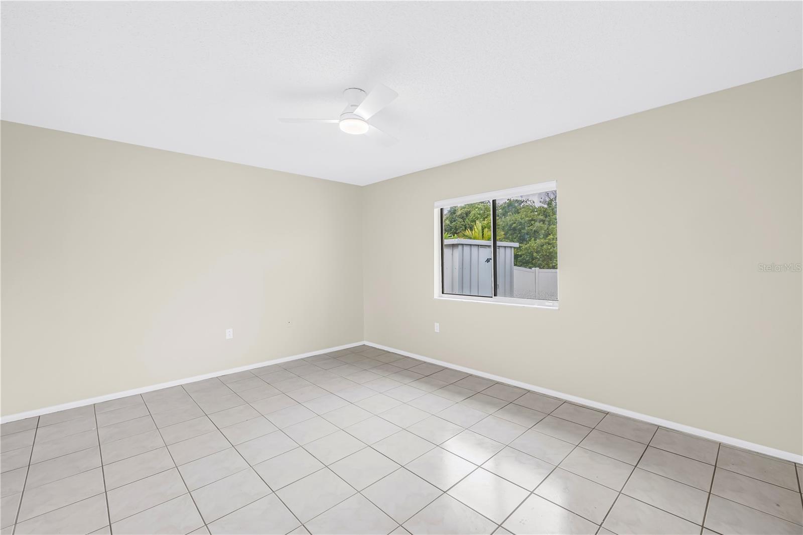 5812 16TH LN NE — photo 18