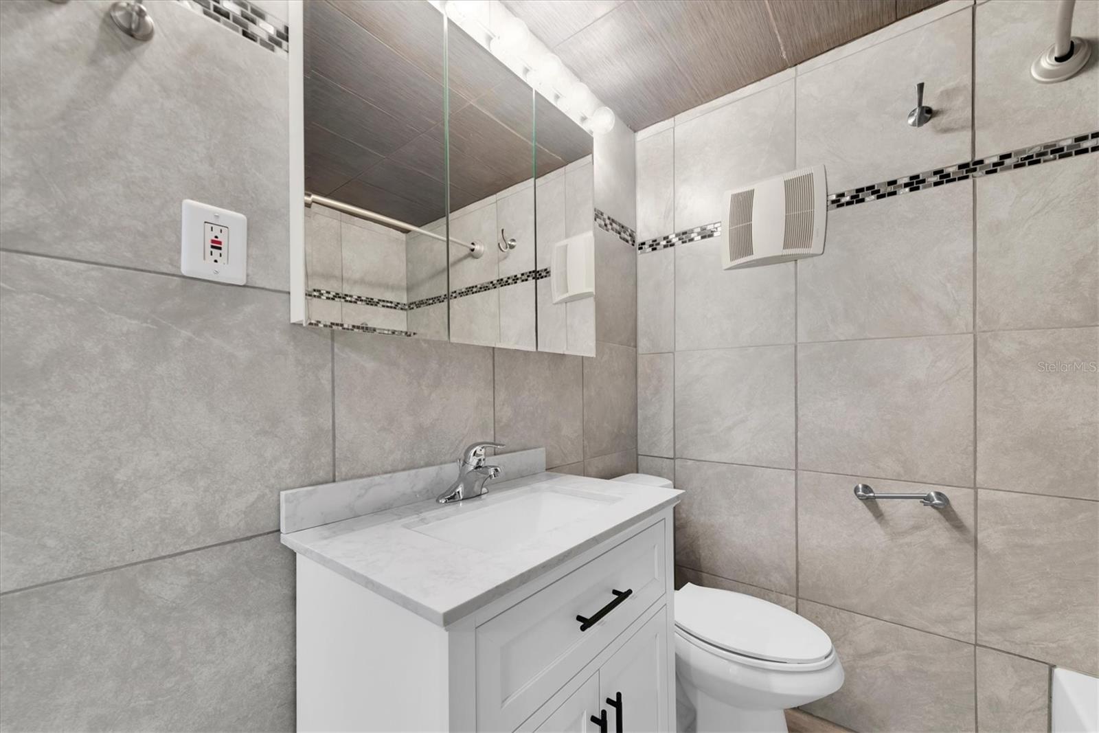 1808 S CLUB CT — photo 19