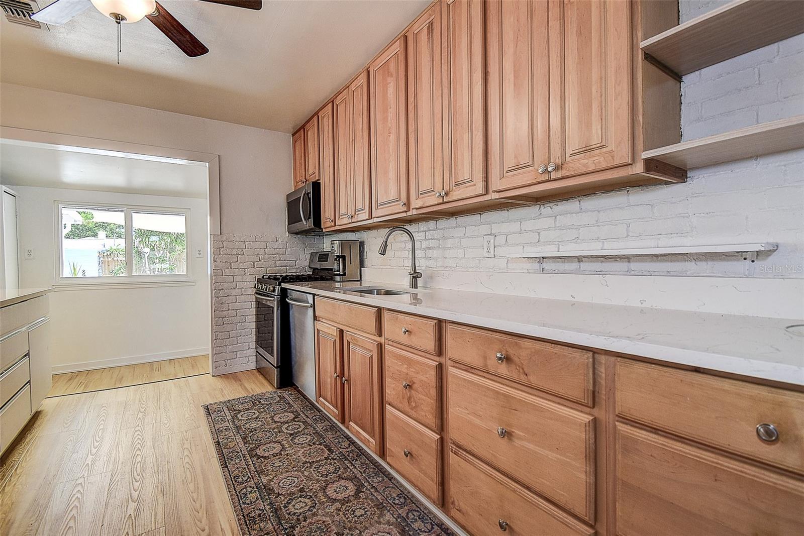 1509 CANTERBURY RD N — photo 14