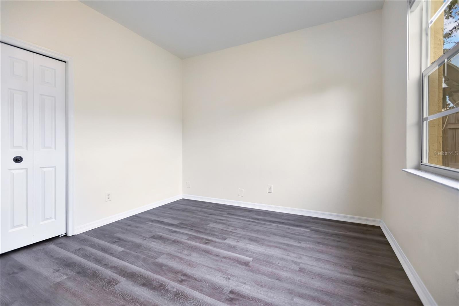 9303 HERITAGE OAK CT — photo 11