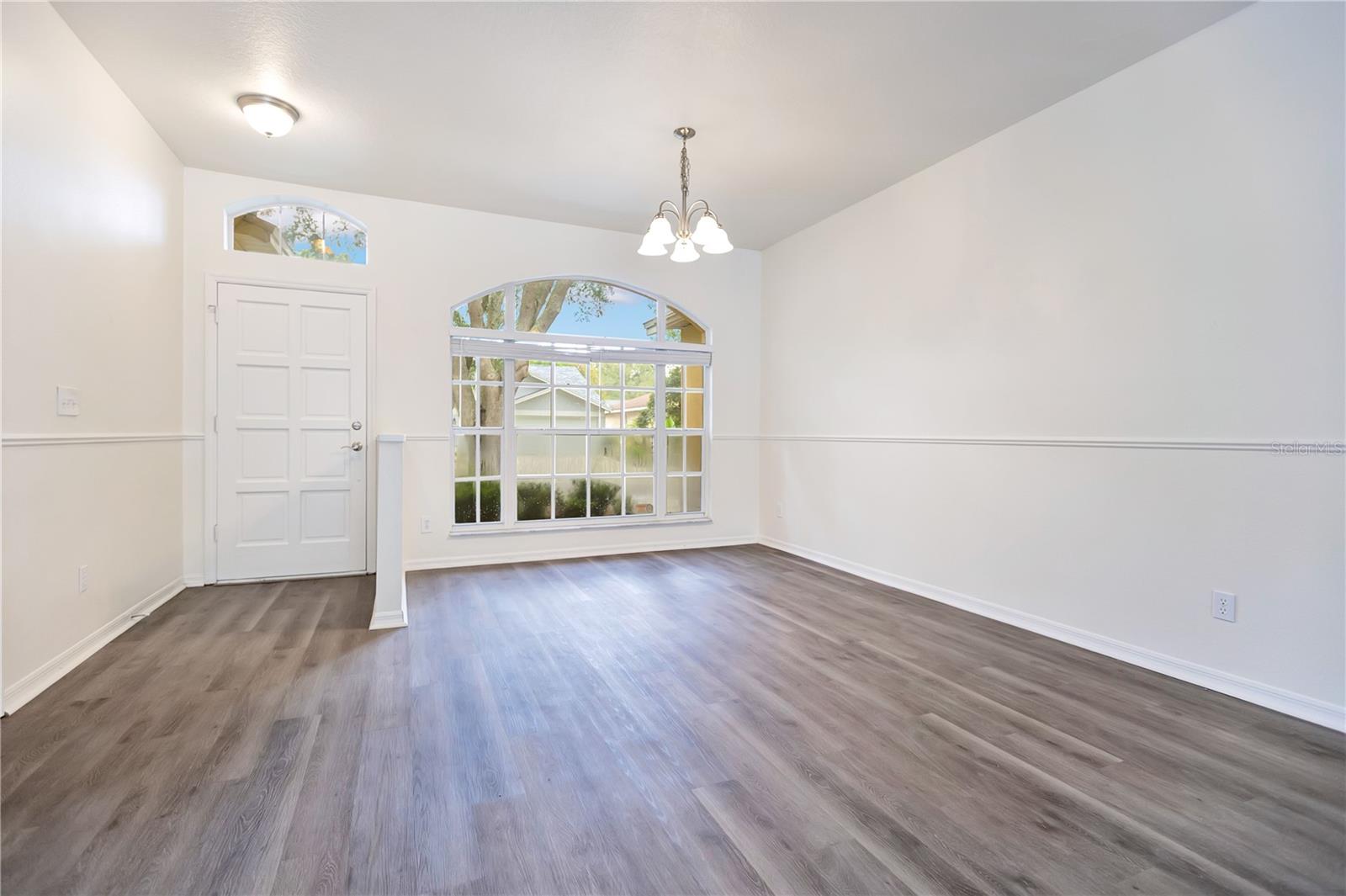 9303 HERITAGE OAK CT — photo 5