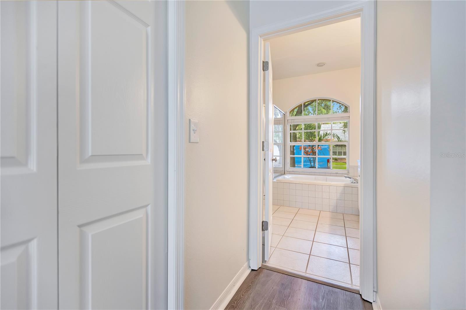 9303 HERITAGE OAK CT — photo 19