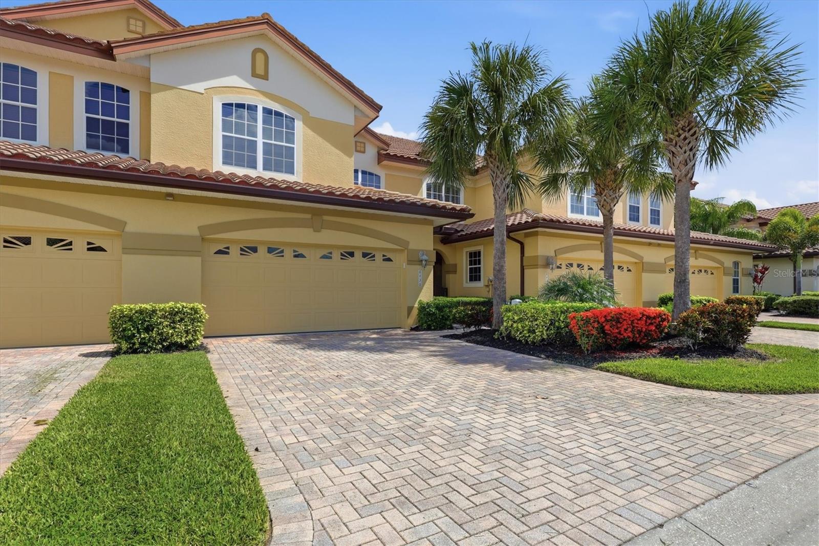 8434 MIRAMAR WAY — photo 2