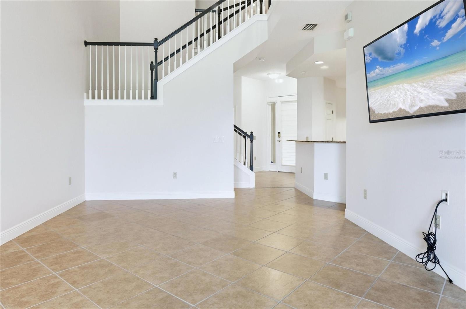 8434 MIRAMAR WAY — photo 9